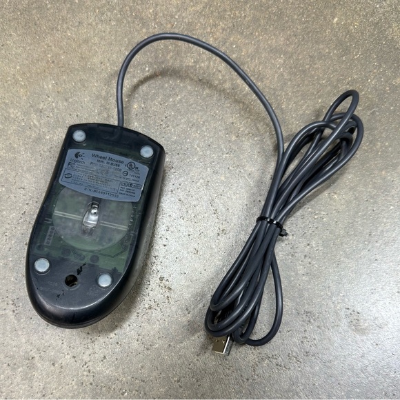 HP Black and Cream Keyboard with Mouse and JBL Speakers - Picture 8 of 13